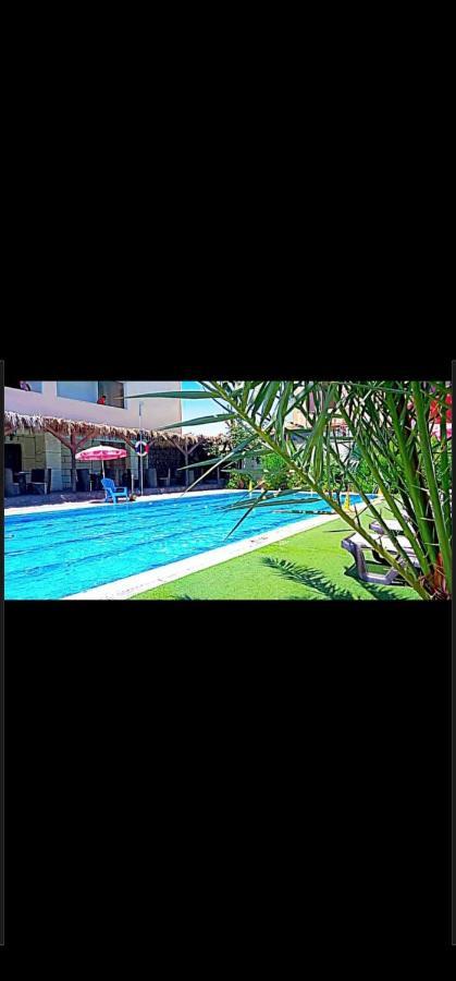 Aparthotel Dead Sea Lafamilia Albadwan Sweimeh Exterior foto